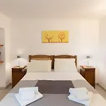 Masseria Zanzara Bed and Breakfast